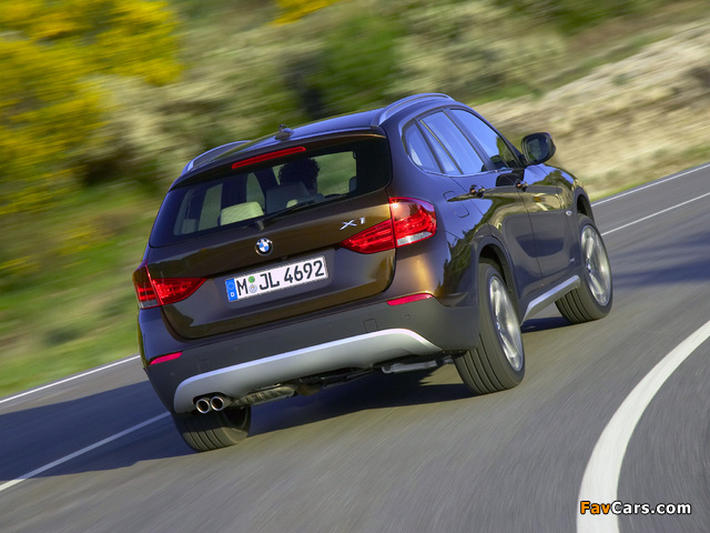 BMW X1 xDrive28i (E84) 2009–11 pictures (640 x 480)