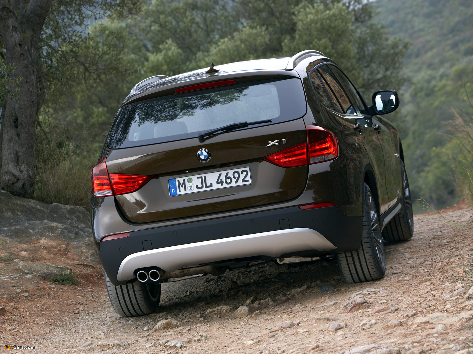 BMW X1 xDrive28i (E84) 2009–11 pictures (1600 x 1200)