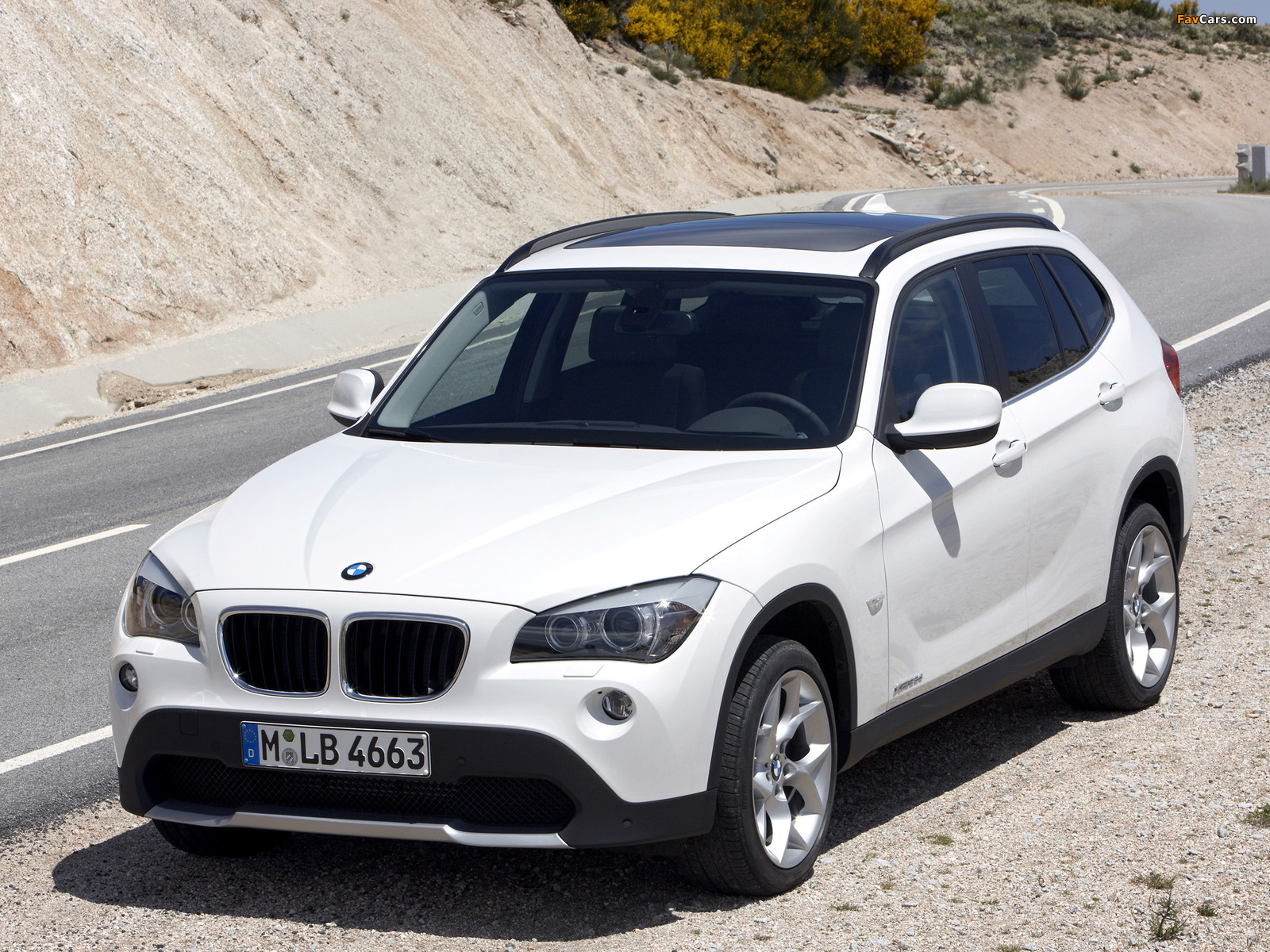 BMW X1 xDrive23d (E84) 2009 pictures (1600 x 1200)