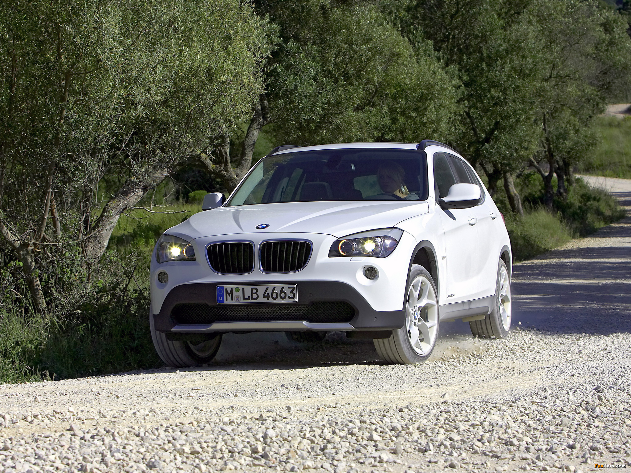 BMW X1 xDrive23d (E84) 2009 wallpapers (2048 x 1536)