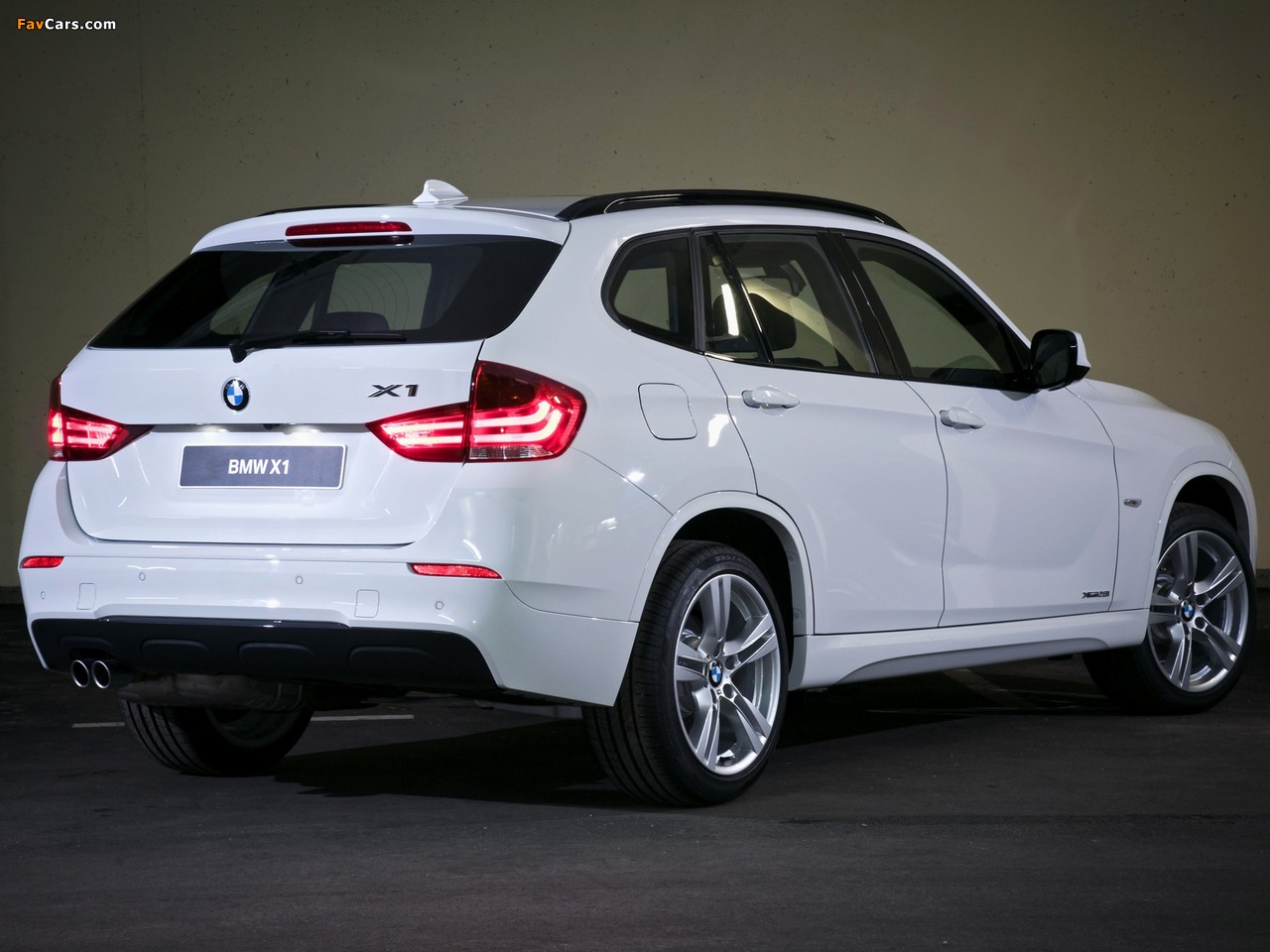 BMW X1 xDrive28i M Sports Package (E84) 2011–12 images (1280 x 960)