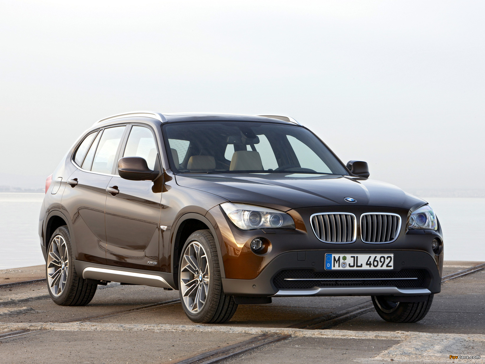 Images of BMW X1 xDrive28i (E84) 2009–11 (1600 x 1200)