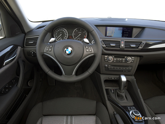 Images of BMW X1 xDrive23d (E84) 2009 (640 x 480)