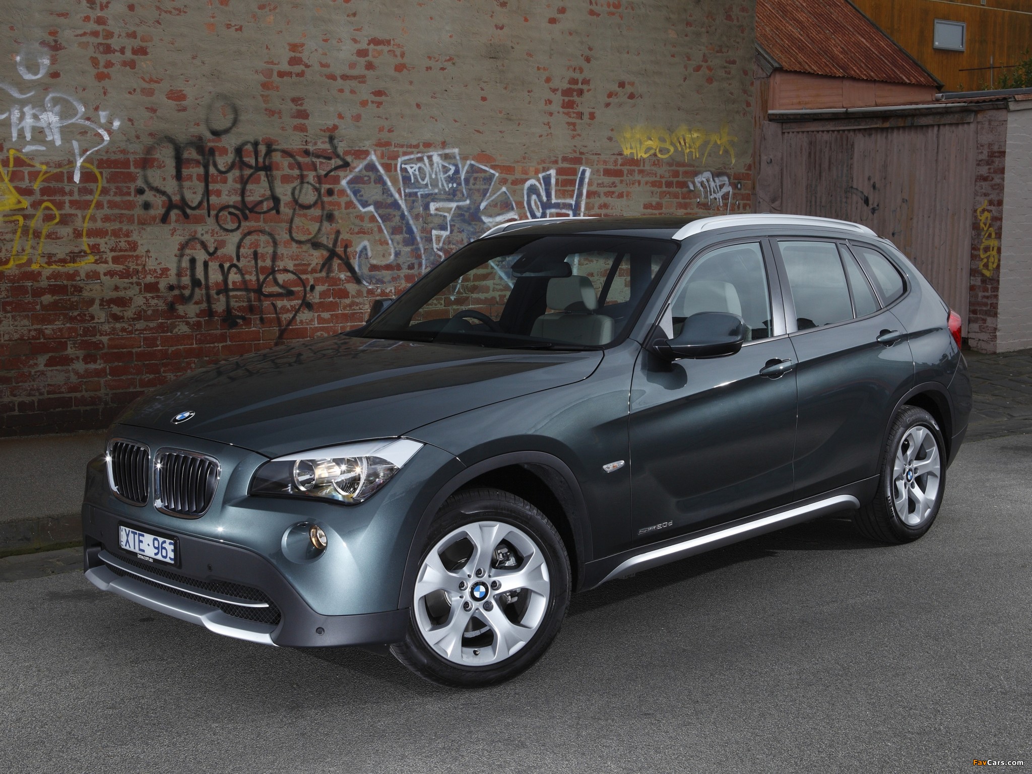 Images of BMW X1 sDrive20d AU-spec (E84) 2010–12 (2048 x 1536)