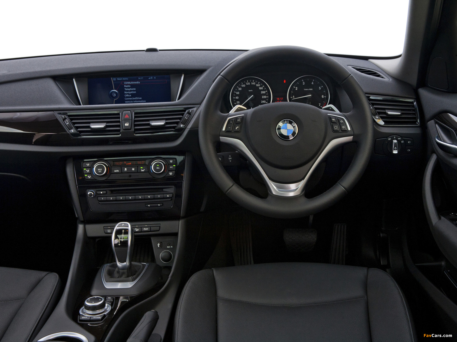 Images of BMW X1 xDrive20i ZA-spec (E84) 2012 (1600 x 1200)