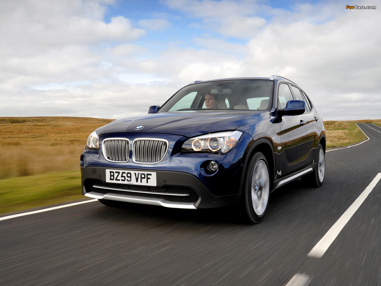 Pictures of BMW X1 xDrive20d UK-spec (E84) 2009–12 (1280 x 960)