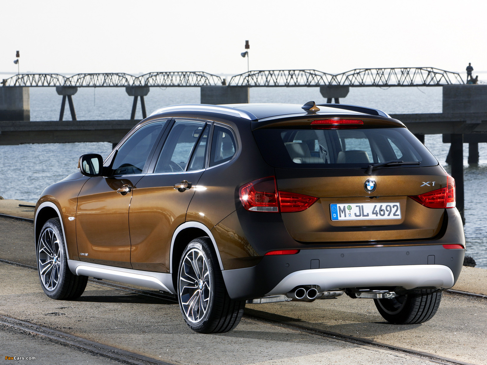 Pictures of BMW X1 xDrive28i (E84) 2009–11 (1600 x 1200)