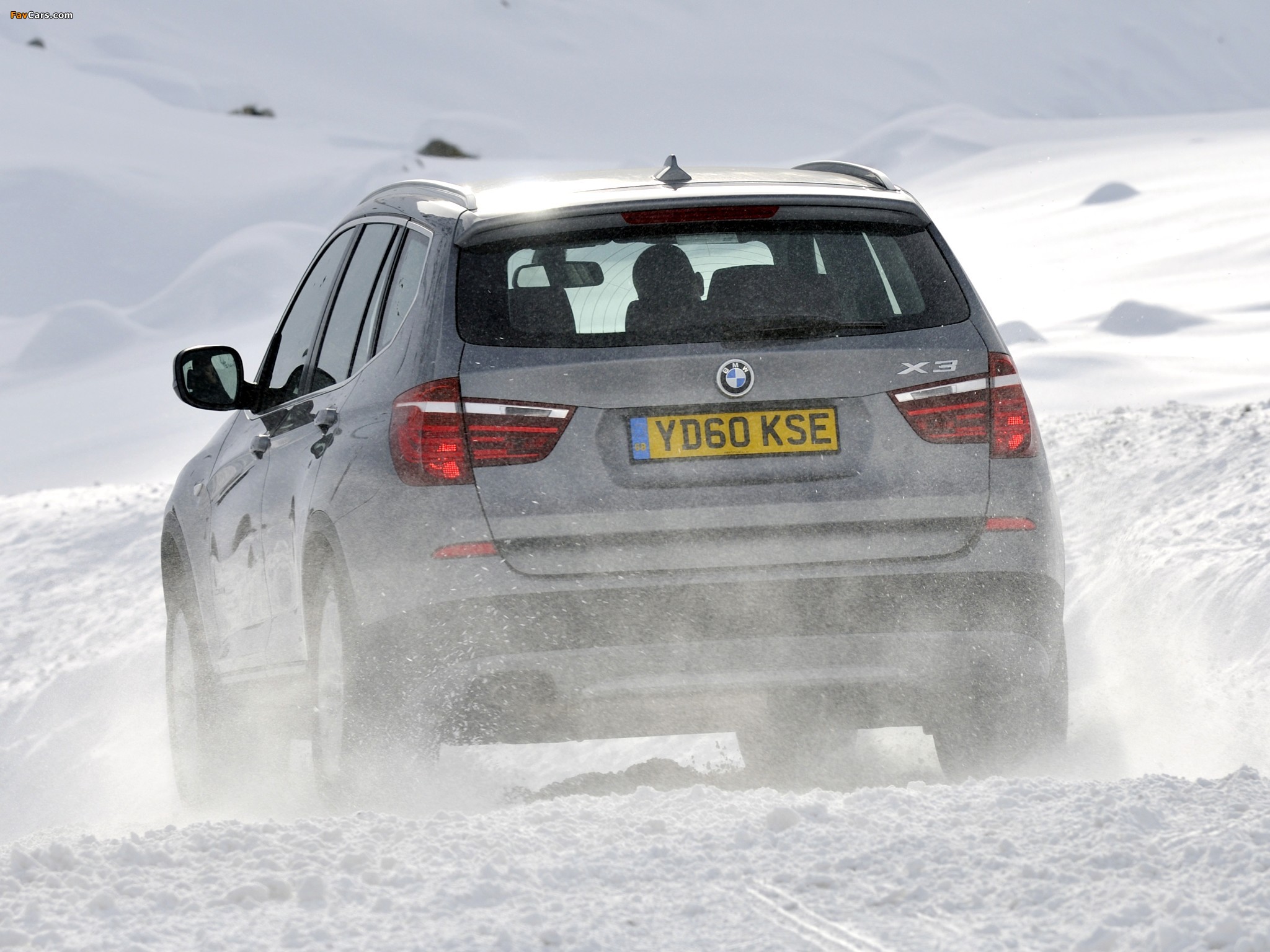 Images of BMW X3 xDrive20d UK-spec (F25) 2010 (2048 x 1536)