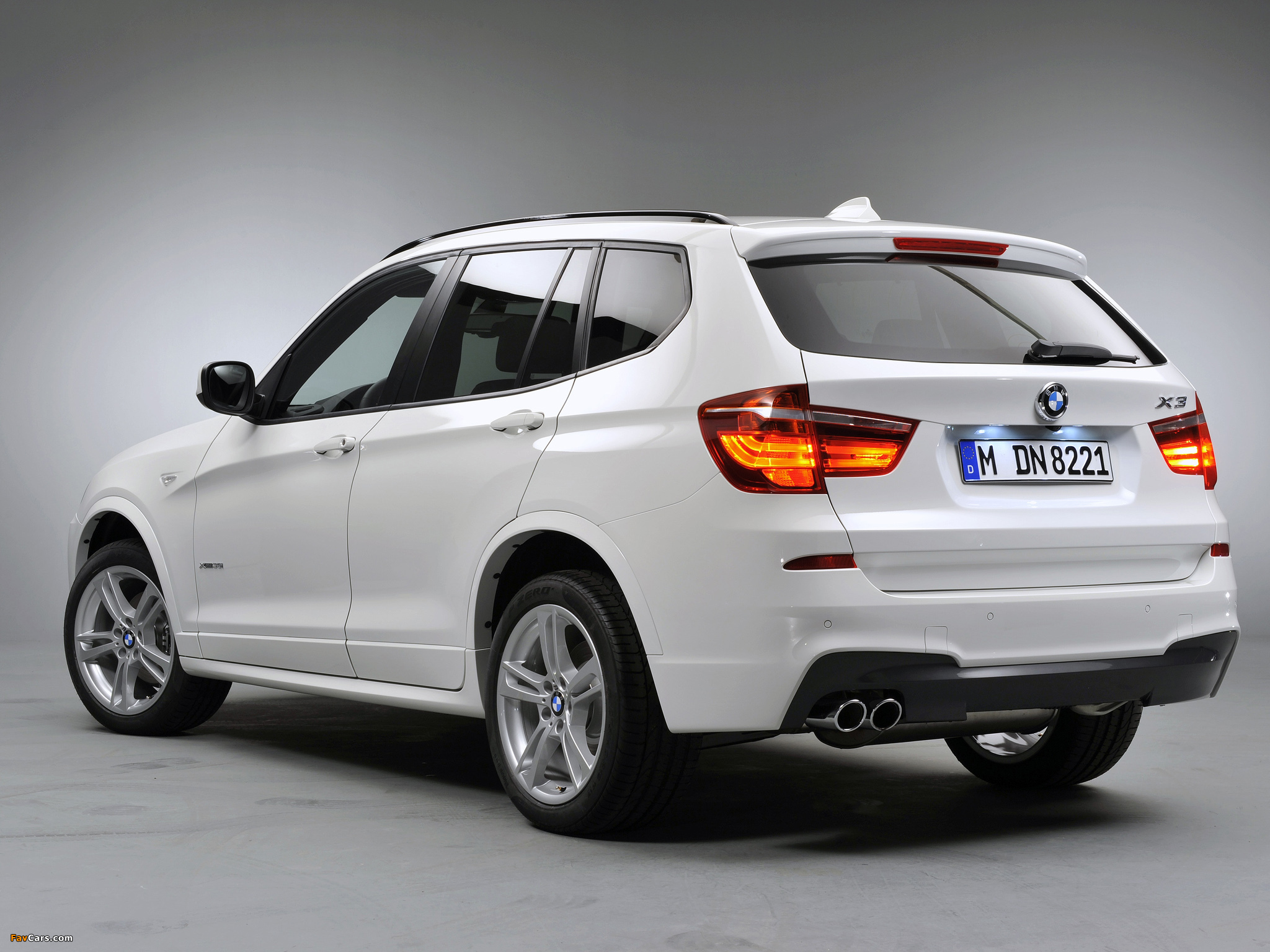 Images of BMW X3 xDrive35i M Sports Package (F25) 2010 (2048 x 1536)