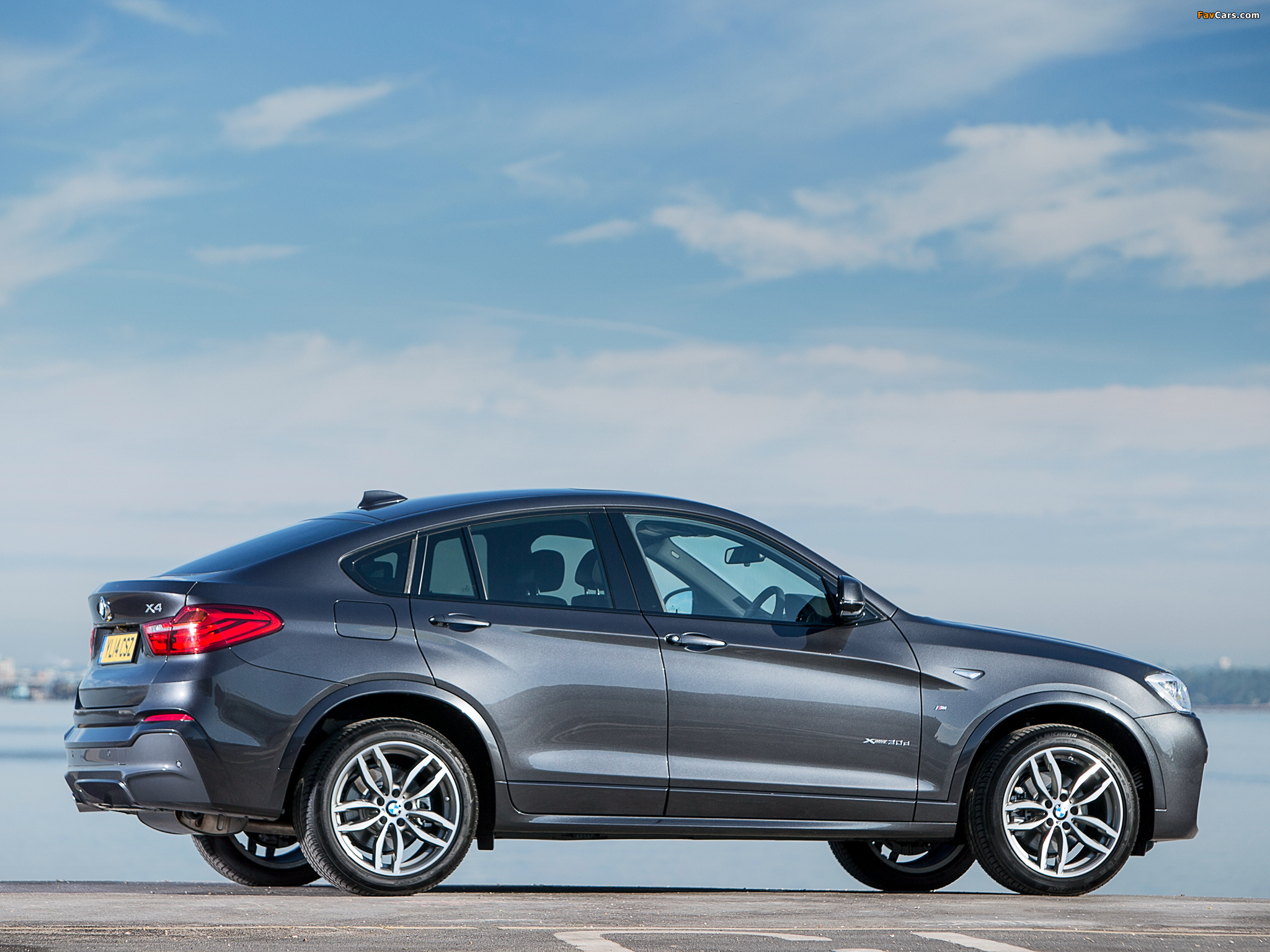 BMW X4 xDrive30d M Sports Package UK-spec (F26) 2014 pictures (2048 x 1536)