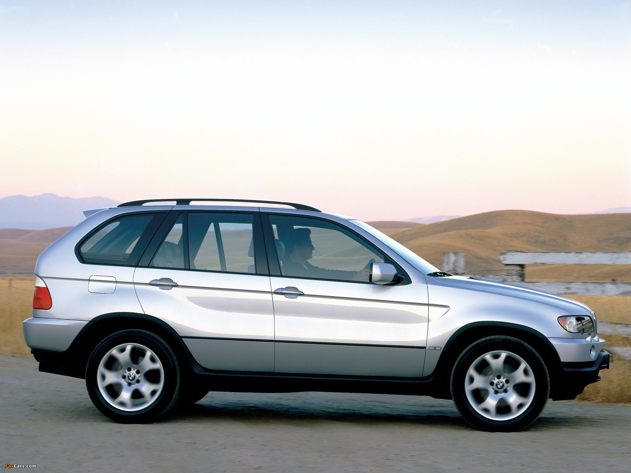 BMW X5 4.4i (E53) 2000–03 images (2048 x 1536)