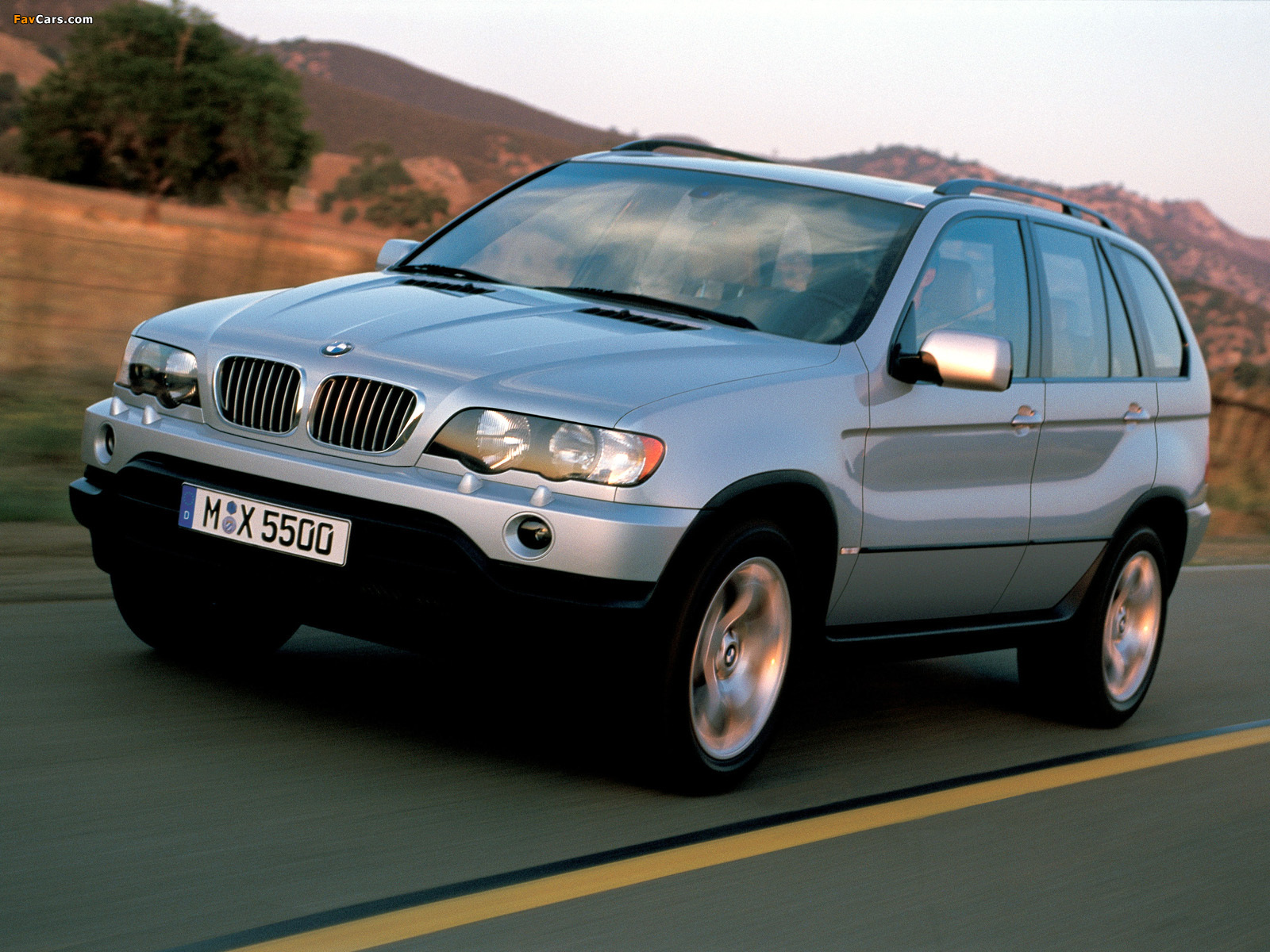 BMW X5 4.4i (E53) 2000–03 pictures (1600 x 1200)