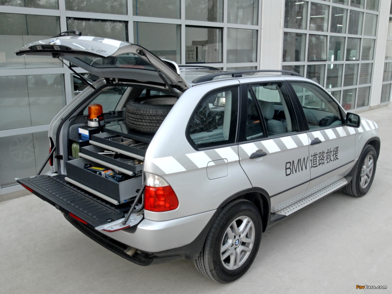 BMW X5 Servicemobil (E53) 2003–07 pictures (1280 x 960)