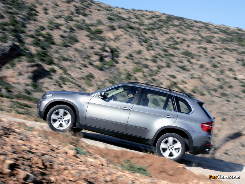 BMW X5 4.8i (E70) 2007–10 photos (800 x 600)