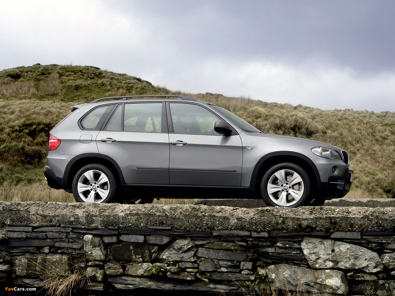 BMW X5 UK-spec (E70) 2007–10 photos (1280 x 960)