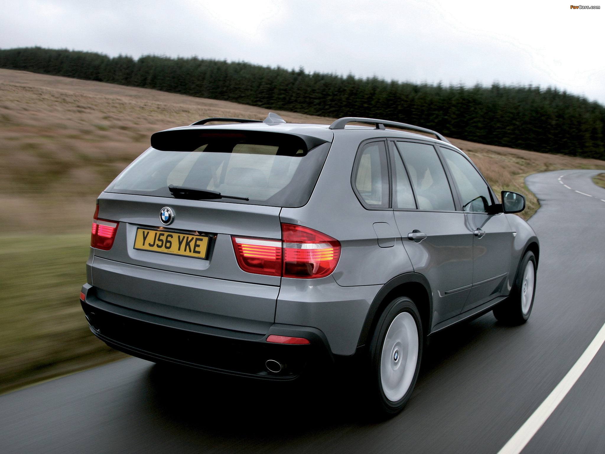 BMW X5 UK-spec (E70) 2007–10 photos (2048 x 1536)