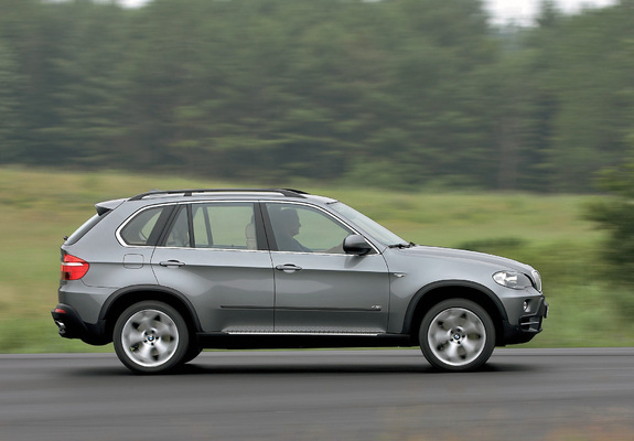 BMW X5 4.8i (E70) 2007–10 pictures
