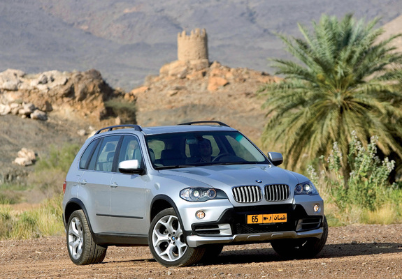 BMW X5 UAE-spec (E70) 2007–10 pictures