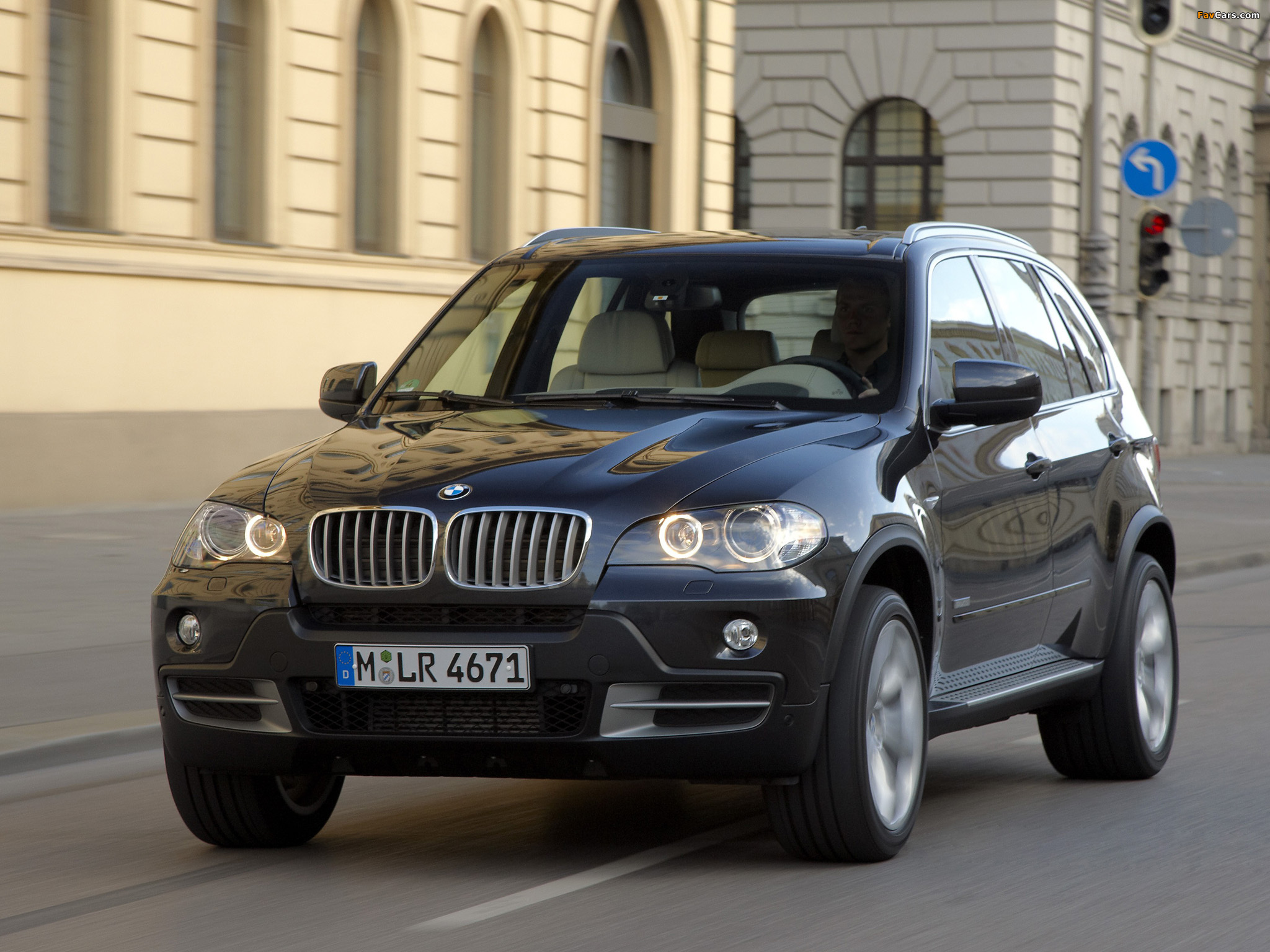 BMW X5 xDrive35d 10 Year Edition (E70) 2009 photos (2048 x 1536)