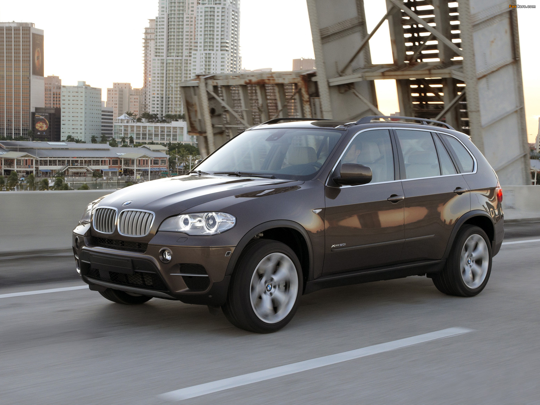 BMW X5 xDrive50i (E70) 2010 images (2048 x 1536)