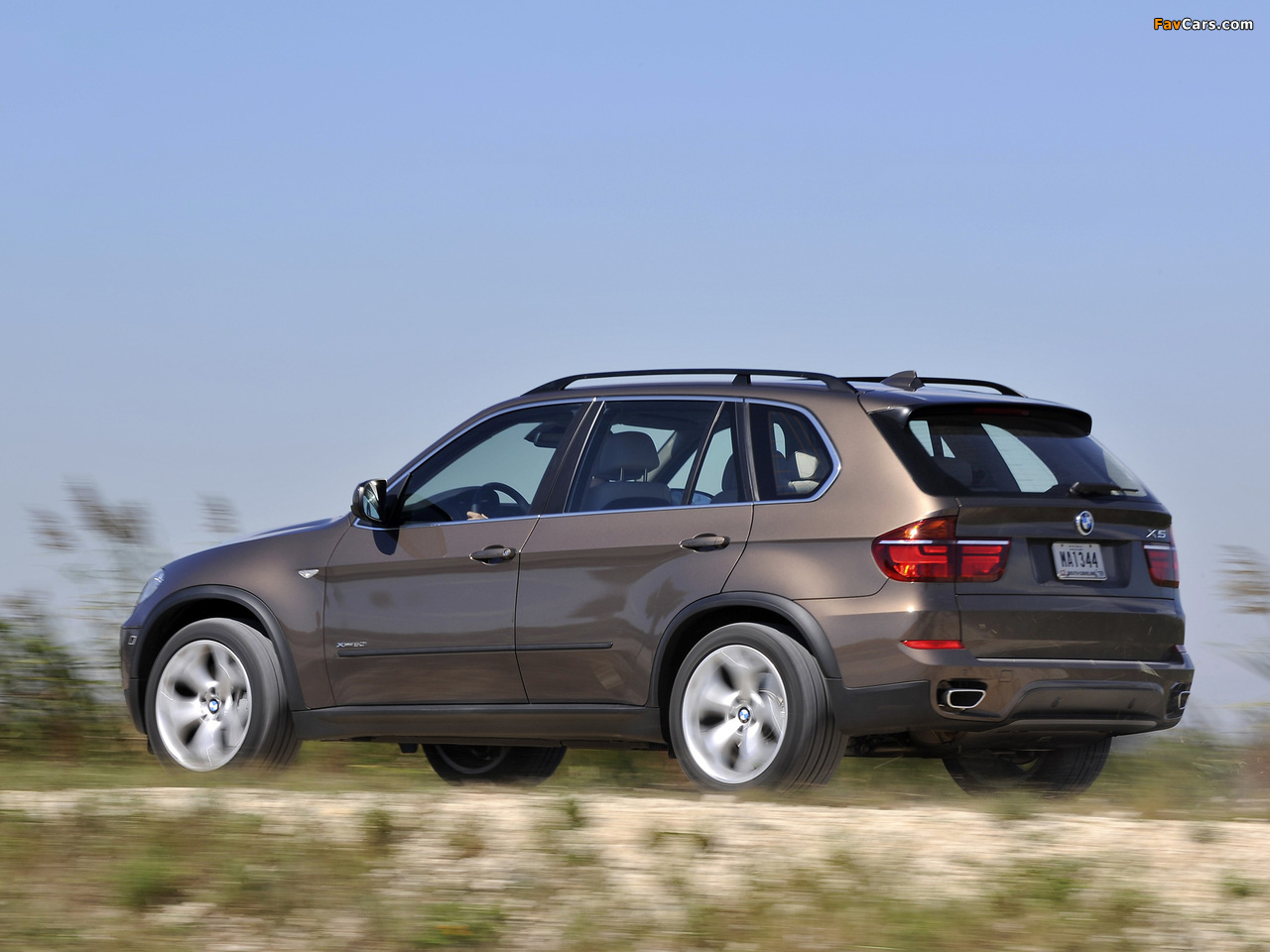 BMW X5 xDrive50i (E70) 2010 images (1280 x 960)