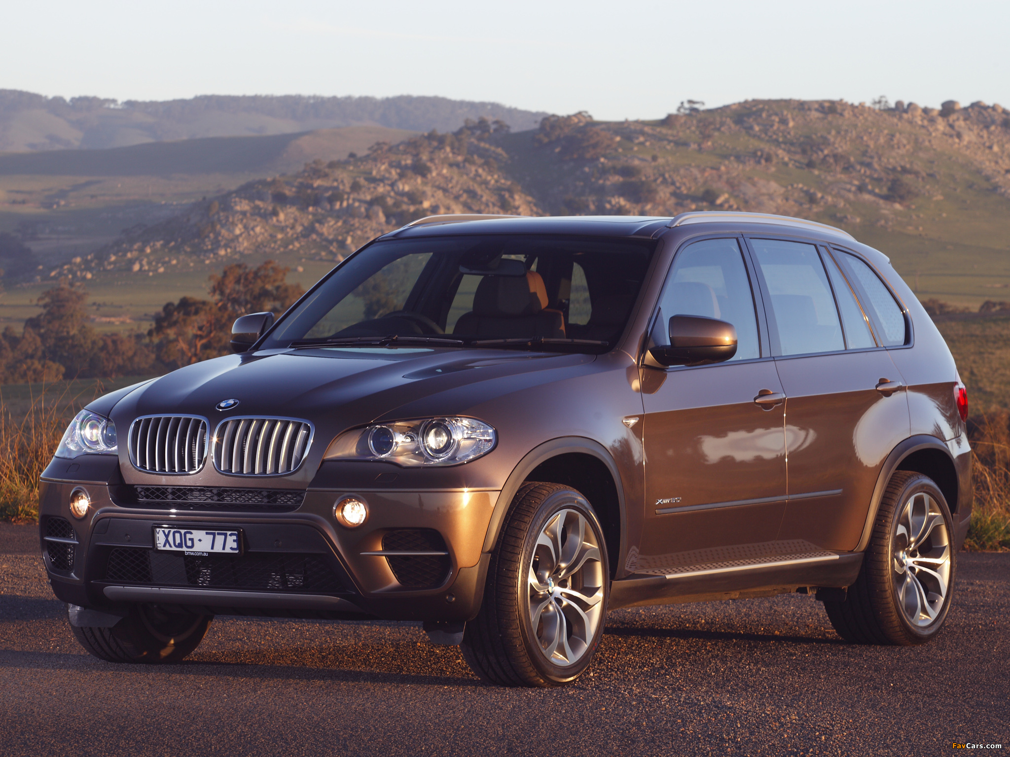 BMW X5 xDrive50i AU-spec (E70) 2010 photos (2048 x 1536)