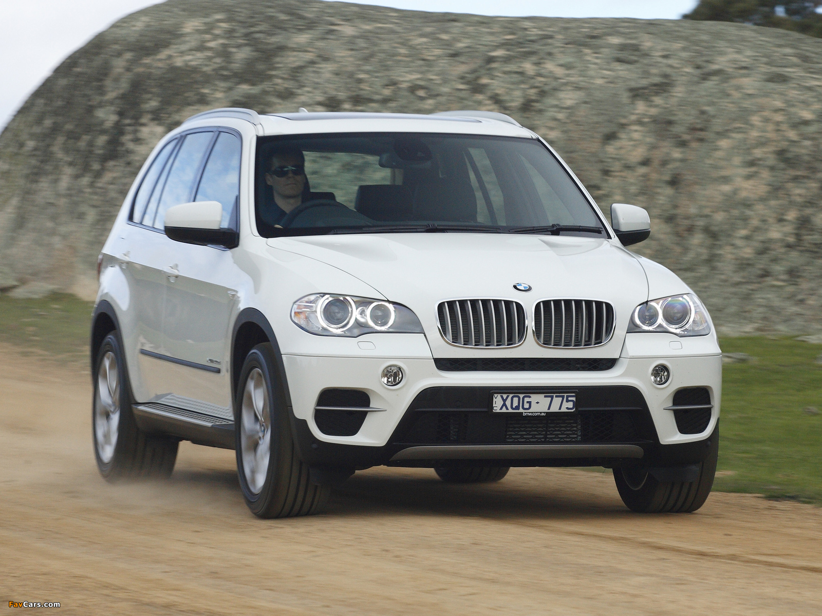 BMW X5 xDrive40d AU-spec (E70) 2010 pictures (1600 x 1200)