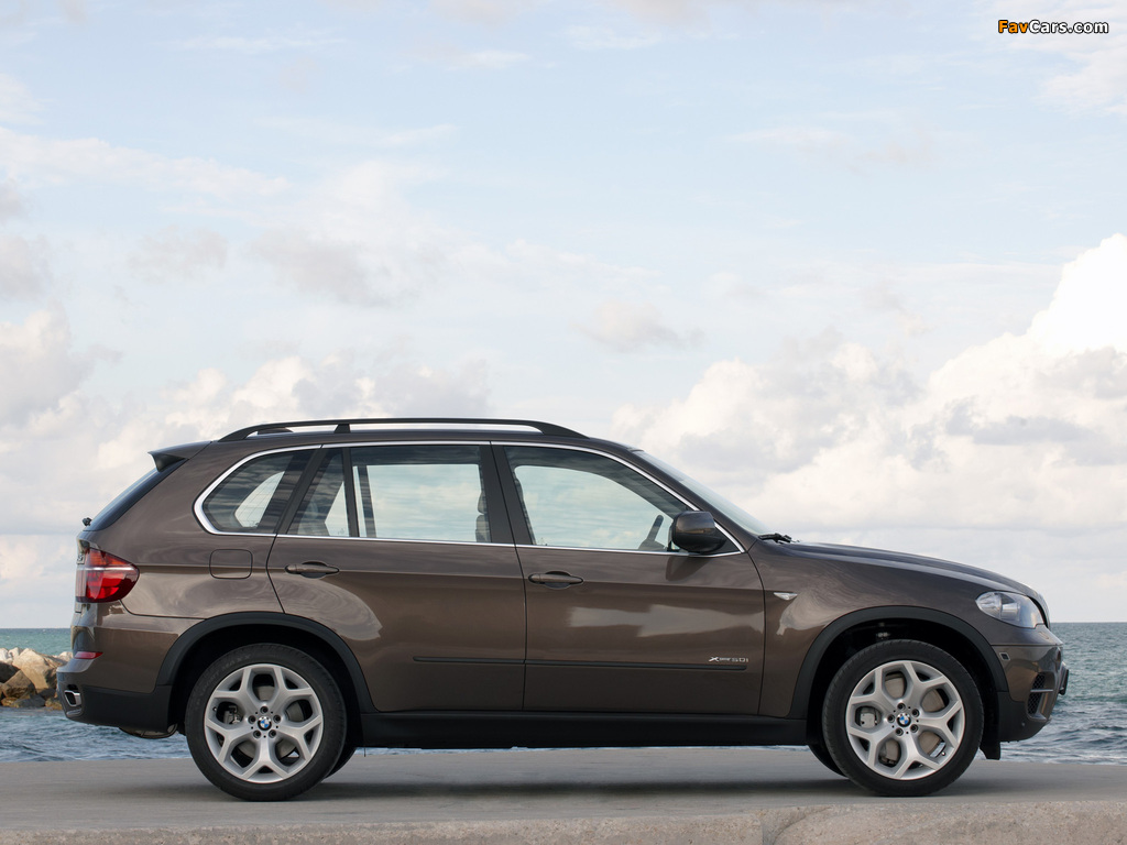 BMW X5 xDrive50i (E70) 2010 wallpapers (1024 x 768)