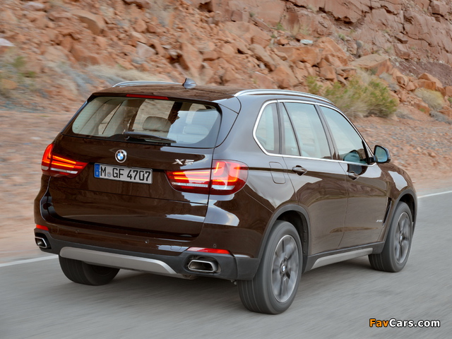 BMW X5 xDrive50i (F15) 2013 images (640 x 480)