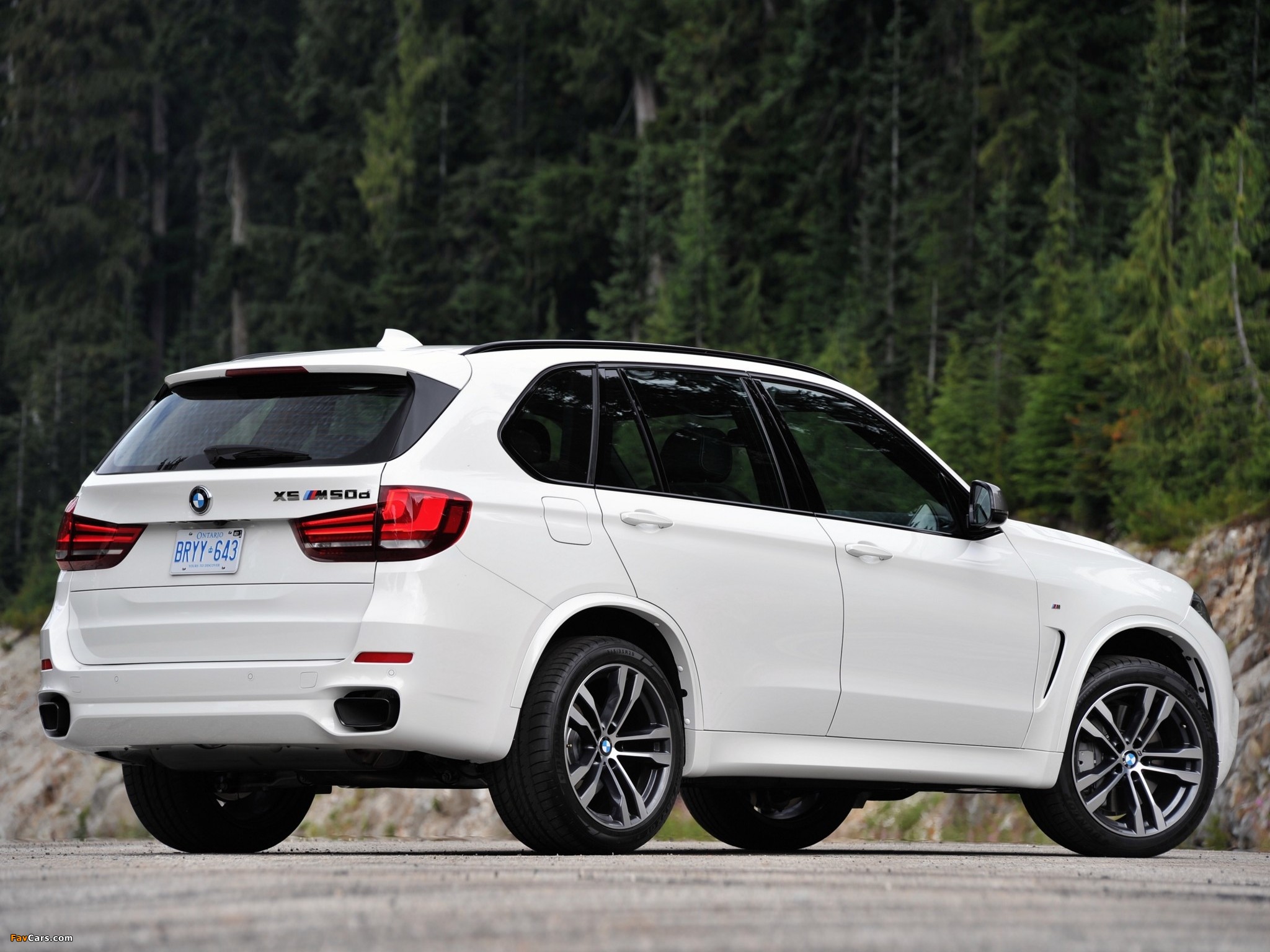 BMW X5 M50d (F15) 2013 photos (2048 x 1536)