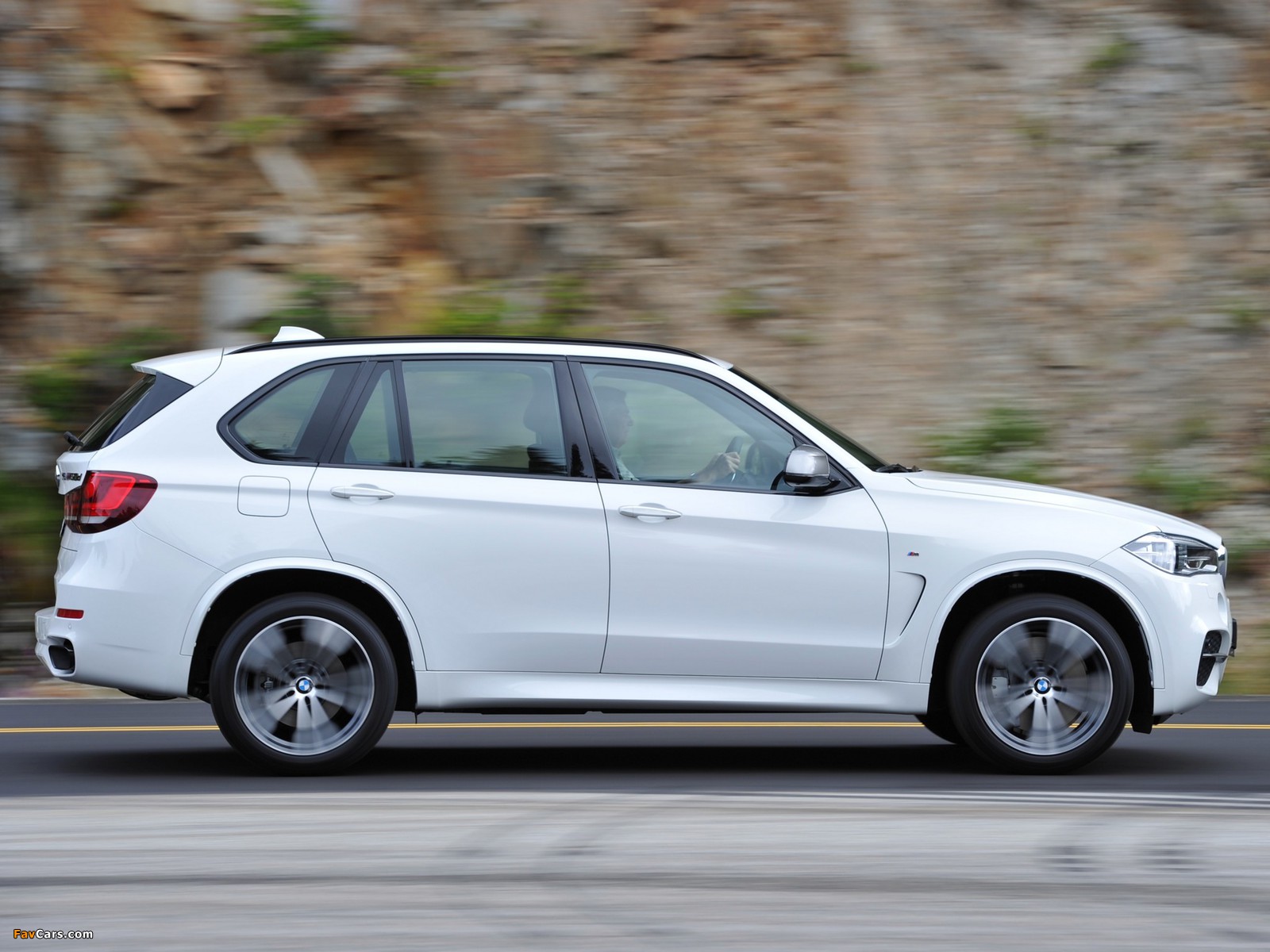 BMW X5 M50d (F15) 2013 pictures (1600 x 1200)