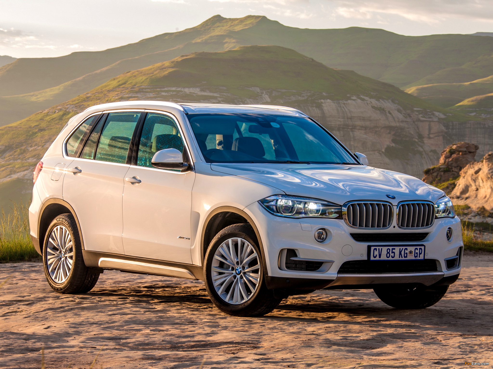 BMW X5 xDrive50i ZA-spec (F15) 2014 pictures (2048 x 1536)