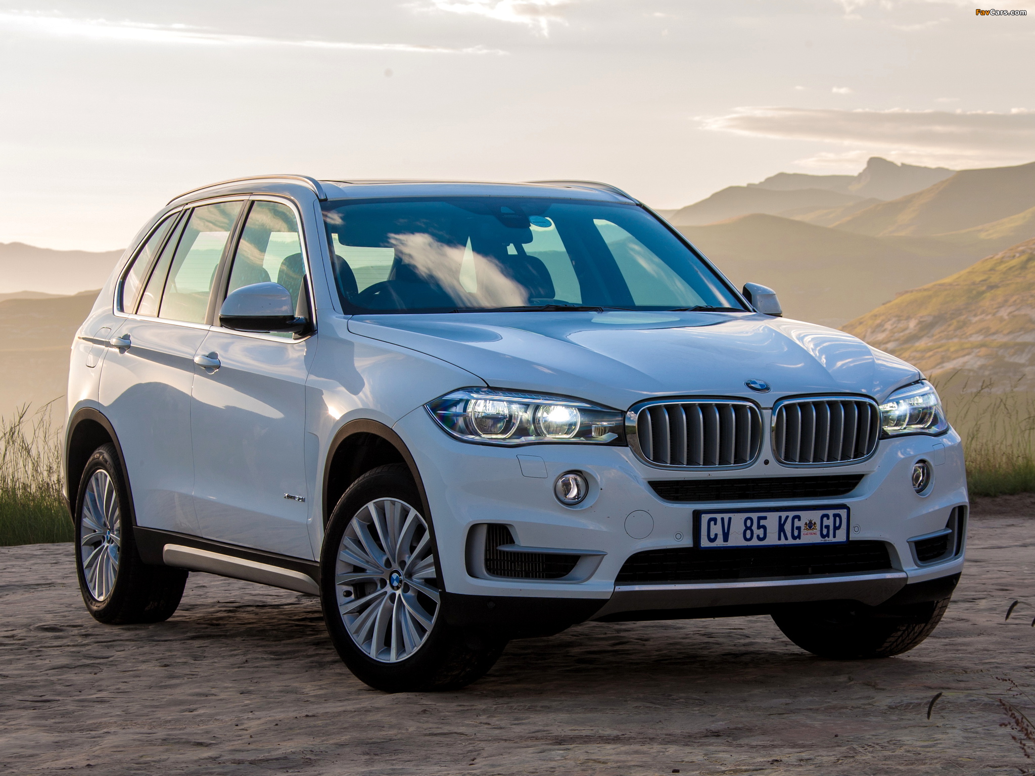 BMW X5 xDrive50i ZA-spec (F15) 2014 pictures (2048 x 1536)