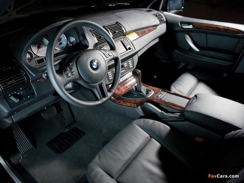 Images of BMW X5 4.6is (E53) 2002–03 (800 x 600)