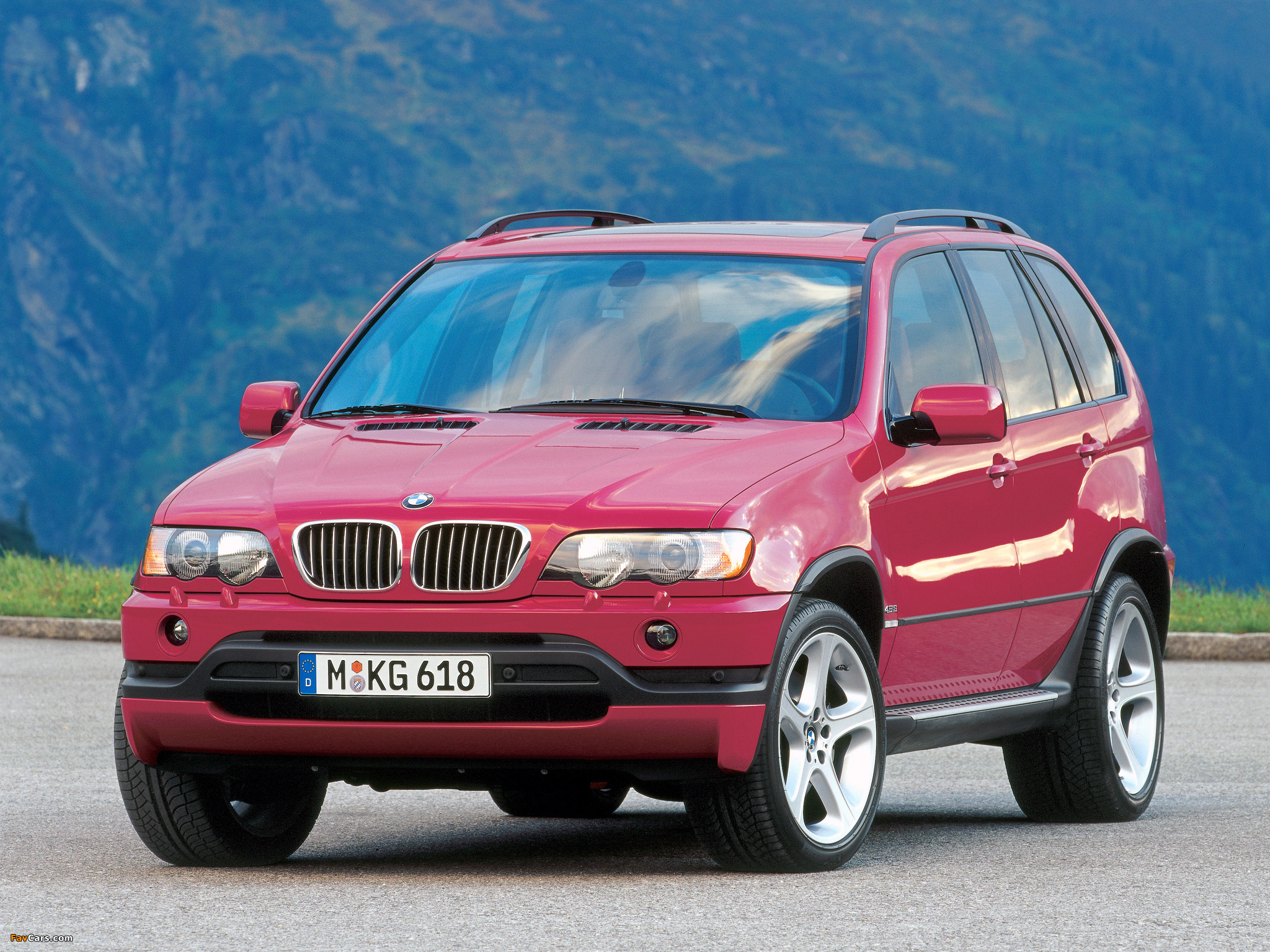 Images of BMW X5 4.6is (E53) 2002–03 (2048 x 1536)