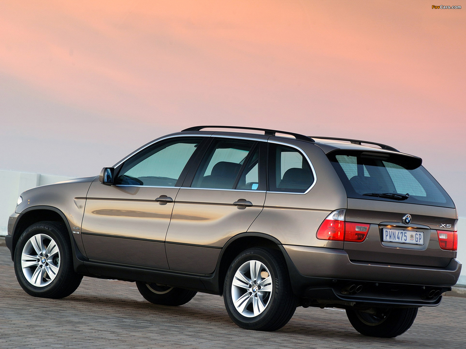 Images of BMW X5 4.4i ZA-spec (E53) 2003–07 (1600 x 1200)
