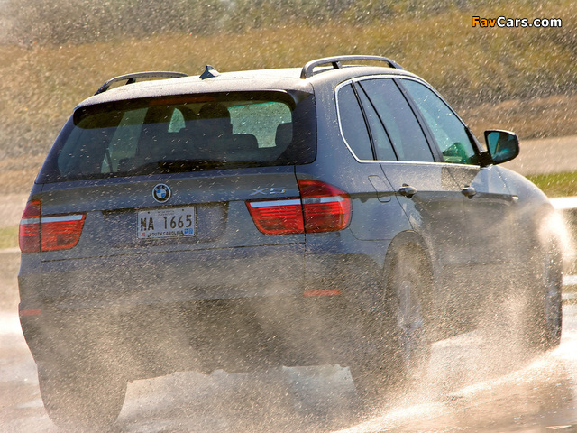 Images of BMW X5 4.8i US-spec (E70) 2007–10 (640 x 480)