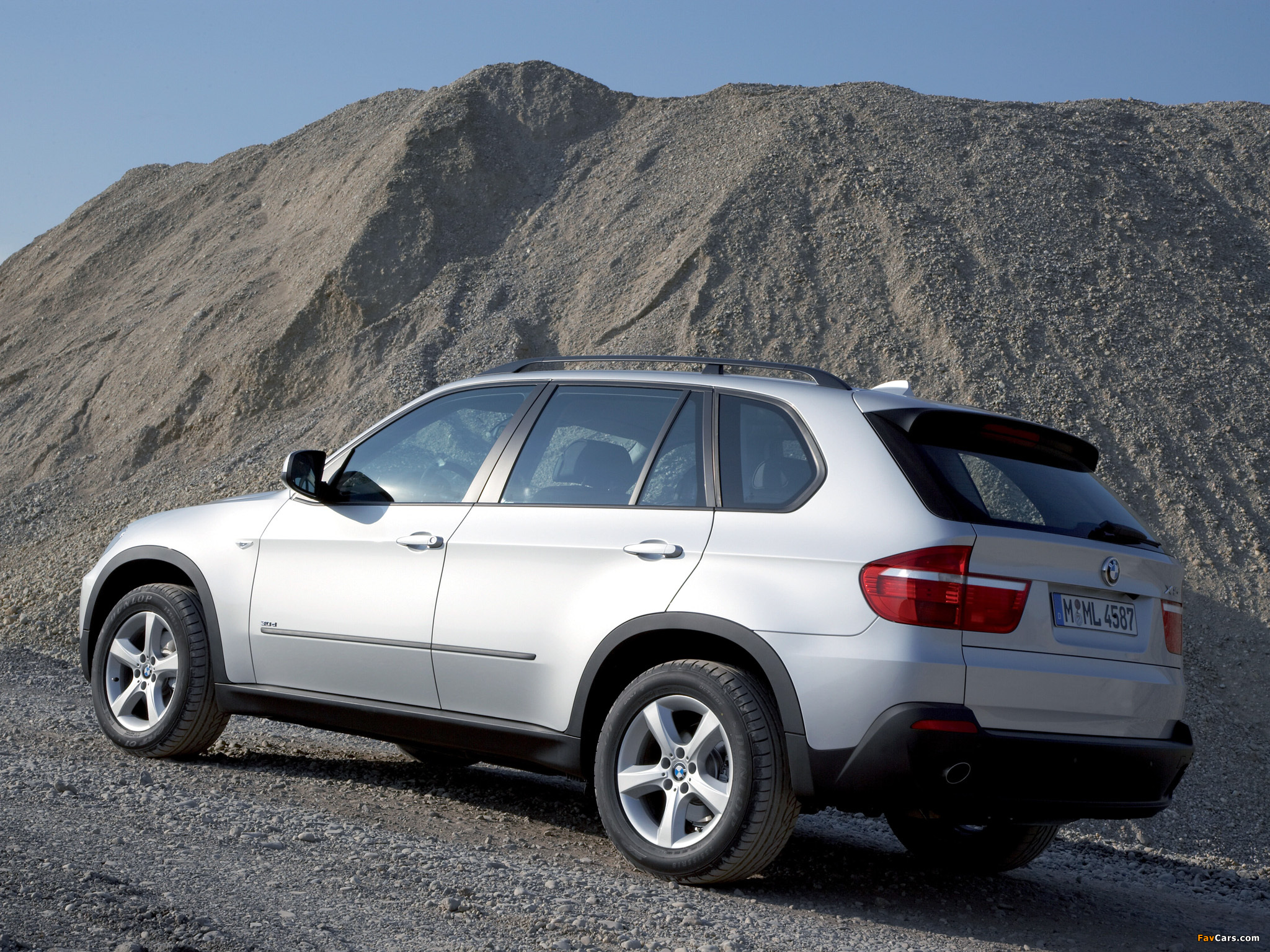 Images of BMW X5 3.0d (E70) 2007–10 (2048 x 1536)