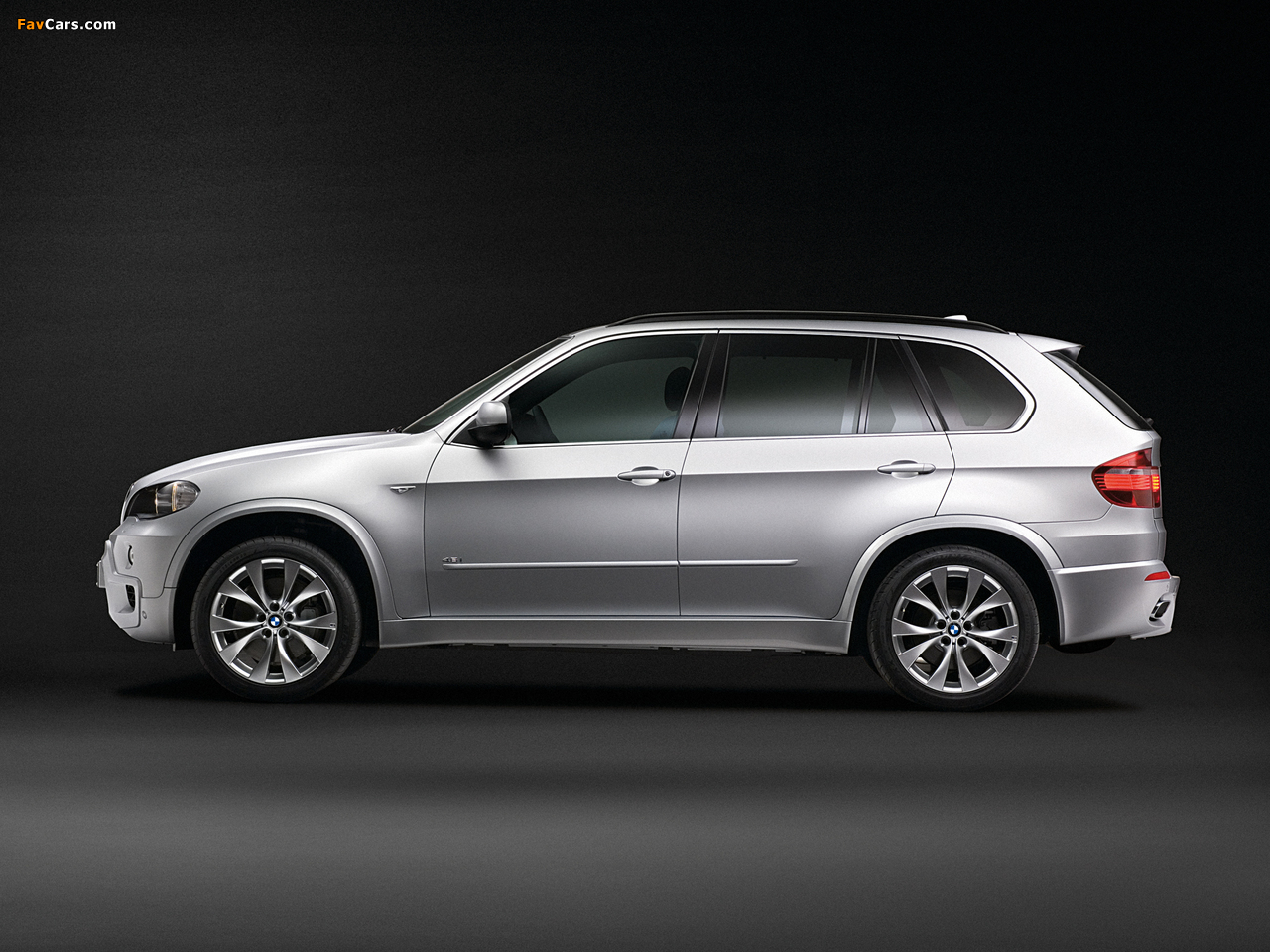Images of BMW X5 4.8i M Sports Package (E70) 2007–10 (1280 x 960)