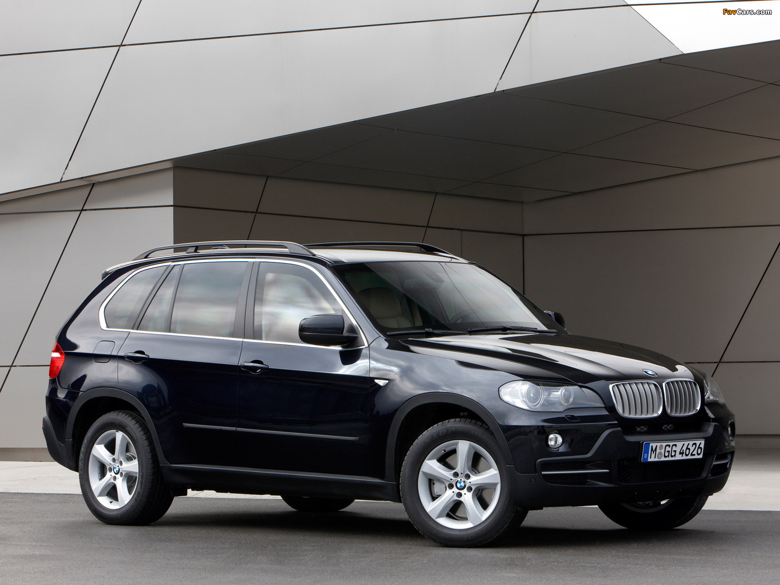Images of BMW X5 Security Plus (E70) 2009–10 (1600 x 1200)