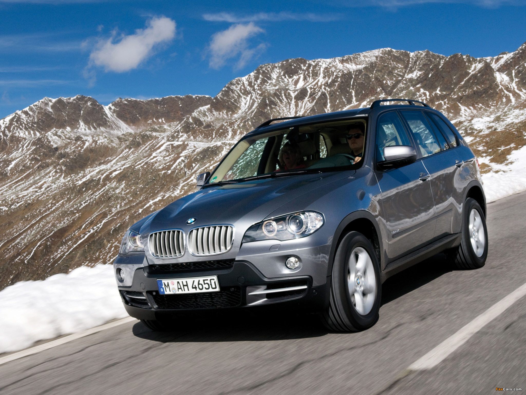 Images of BMW X5 xDrive35d BluePerformance (E70) 2009–10 (2048 x 1536)