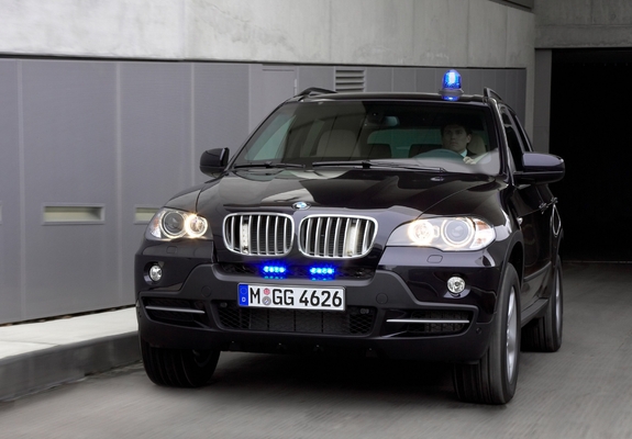 Images of BMW X5 Security Plus (E70) 2009–10