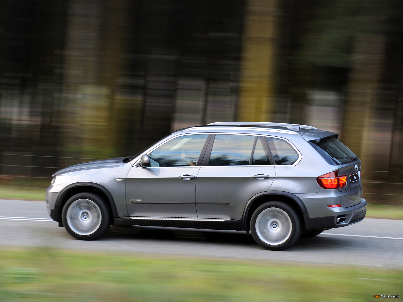 Images of BMW X5 xDrive50i ZA-spec (E70) 2010 (1600 x 1200)