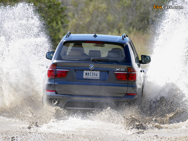 Images of BMW X5 xDrive40d (E70) 2010 (640 x 480)