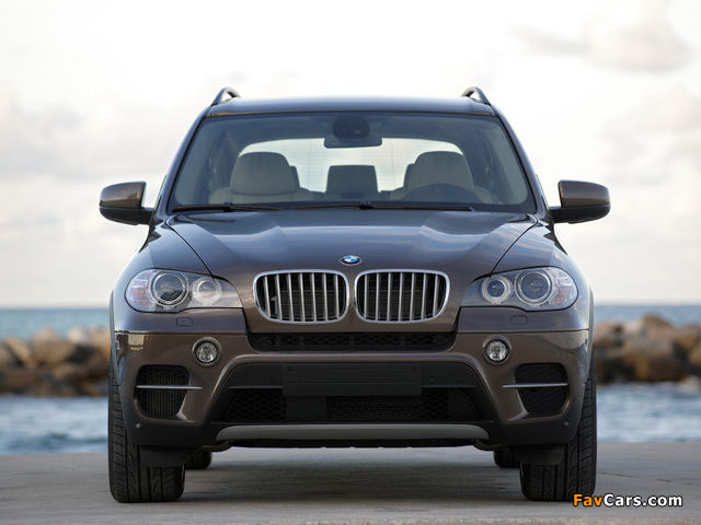 Images of BMW X5 xDrive50i (E70) 2010 (640 x 480)