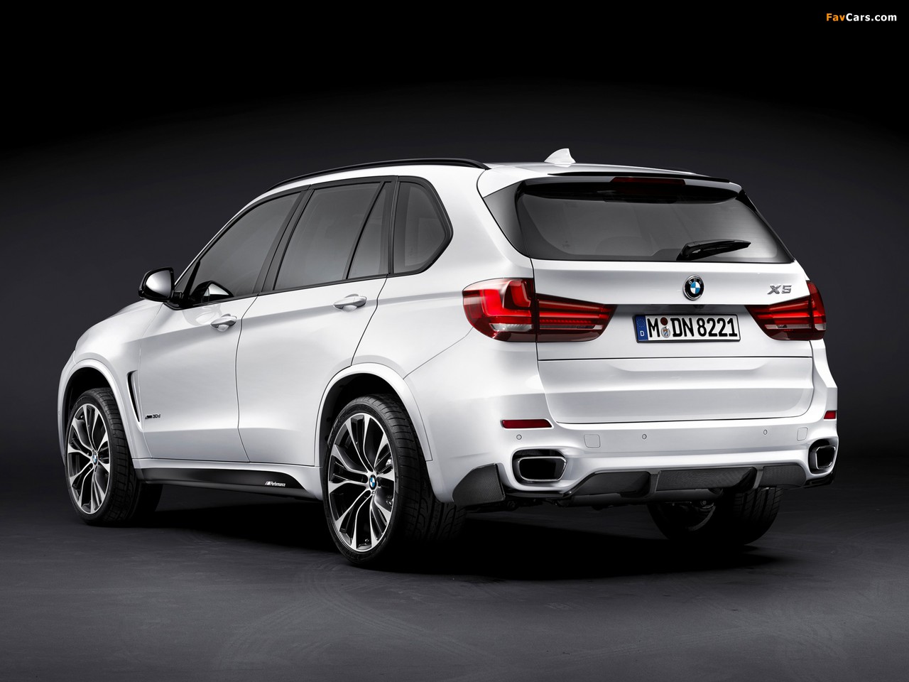 Images of BMW X5 xDrive30d M Performance Accessories (F15) 2013 (1280 x 960)