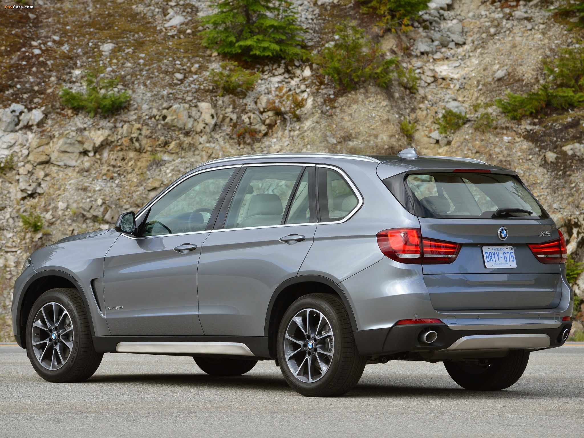 Images of BMW X5 xDrive30d (F15) 2013 (2048 x 1536)