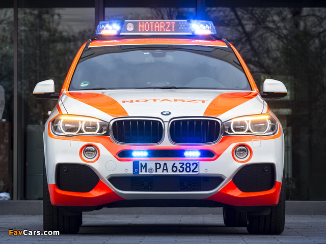 Images of BMW X5 xDrive30d Notarzt (F15) 2014 (640 x 480)