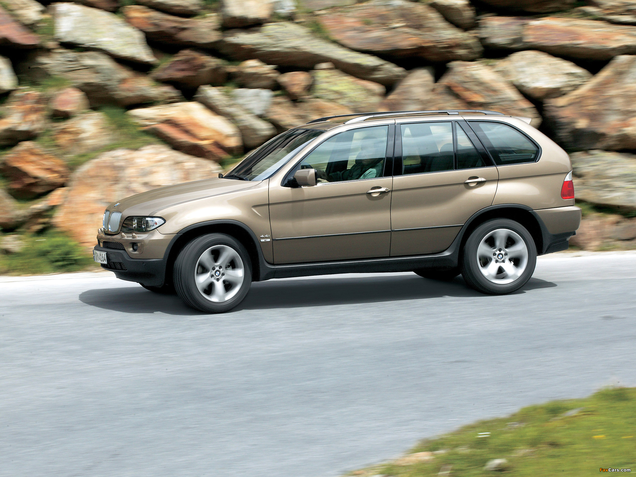 Photos of BMW X5 4.4i (E53) 2003–07 (2048 x 1536)