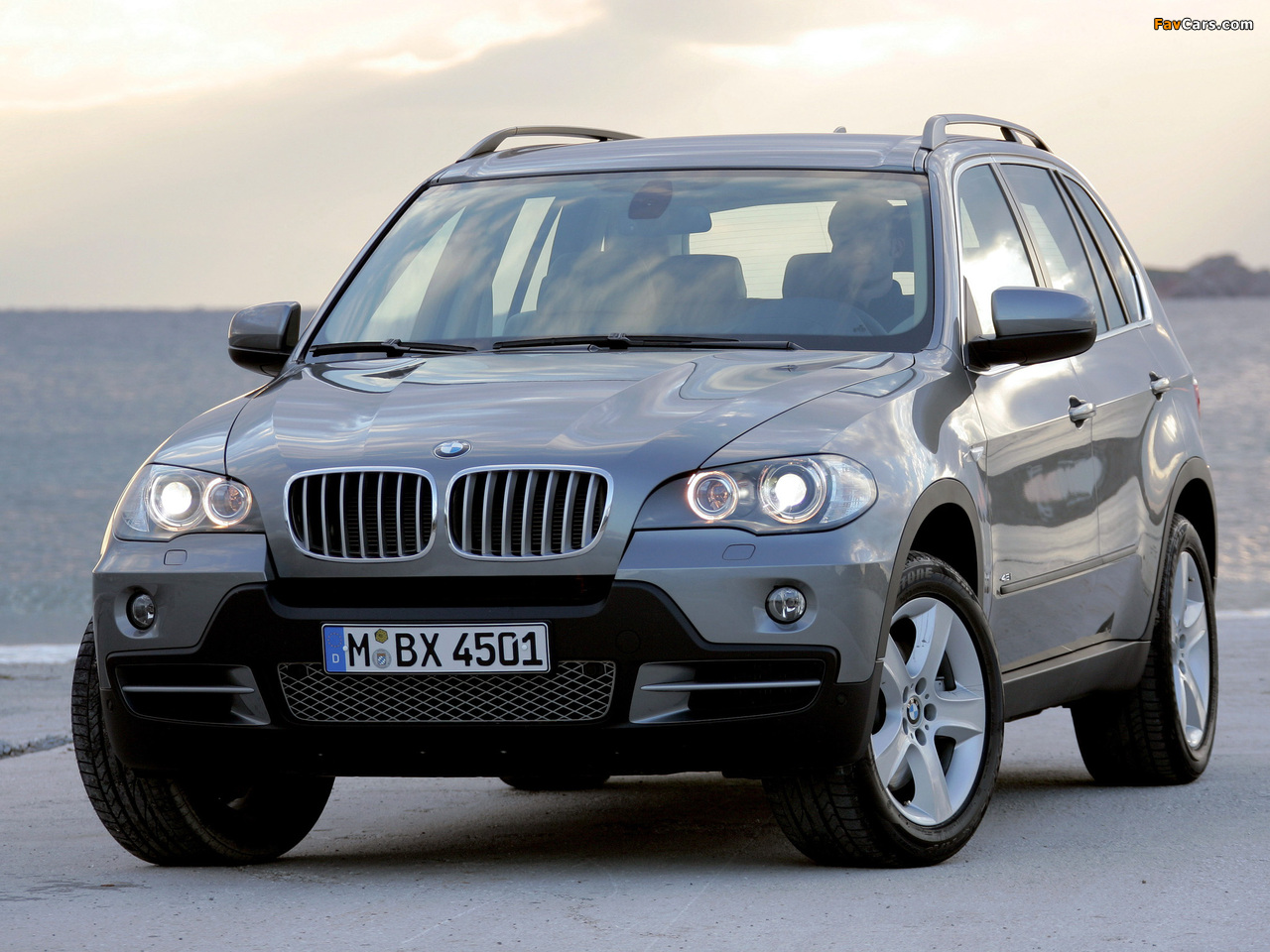 Photos of BMW X5 4.8i (E70) 2007–10 (1280 x 960)